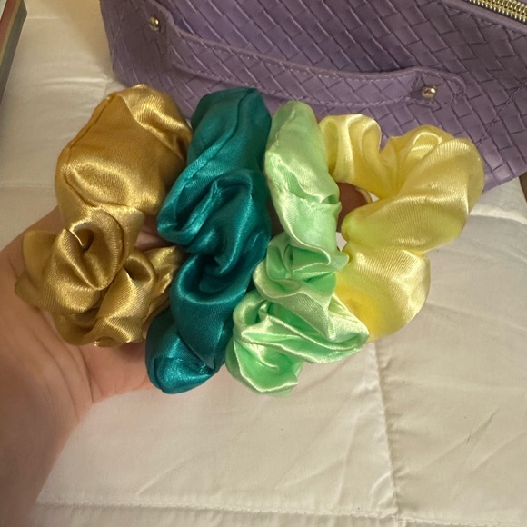 NWT Makeup & Beauty Bundle - Picture 10 of 14